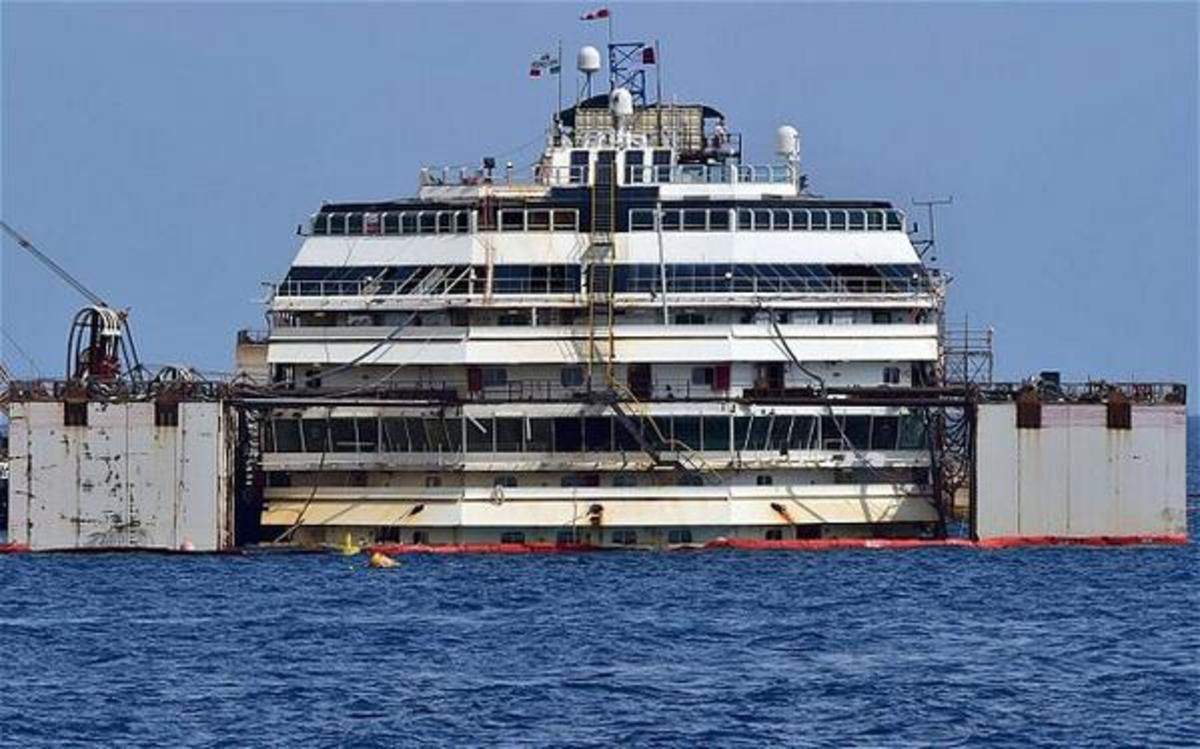 A look at the bow of the Concordia with the sponsons on either side. (APF/Getty)