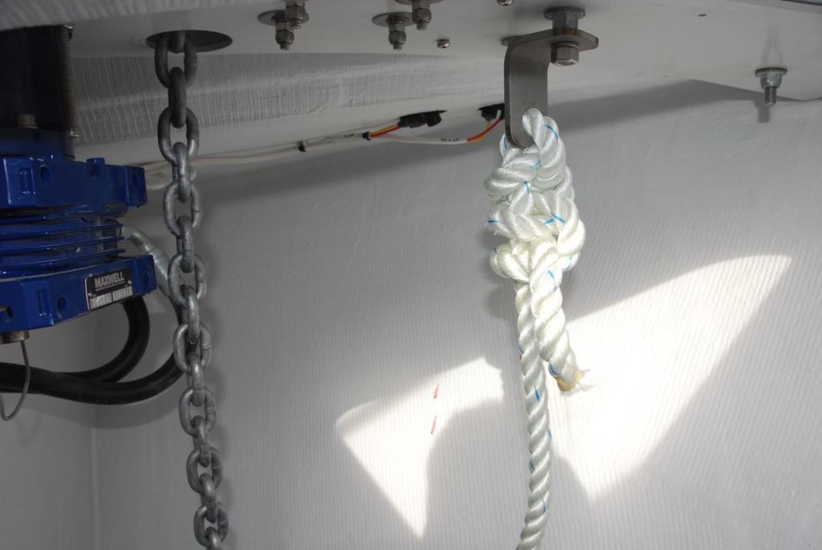 A nylon rope cutaway should hold the end of the rode to the vessel in case of emergency situations