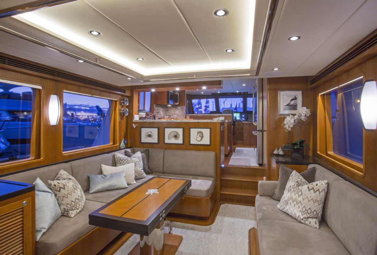 The 580 Classic sports a beamy saloon and contiguous space to the pilothouse, and never feels compromised by the spacious walk-arounds on either sidedeck.