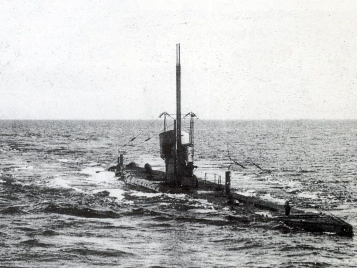 A U-Boat Class II submarine (this one depicted, UB-35, was the same class as UB-29) prowls the open seas. (Science History Images / Alamy Stock Photo)