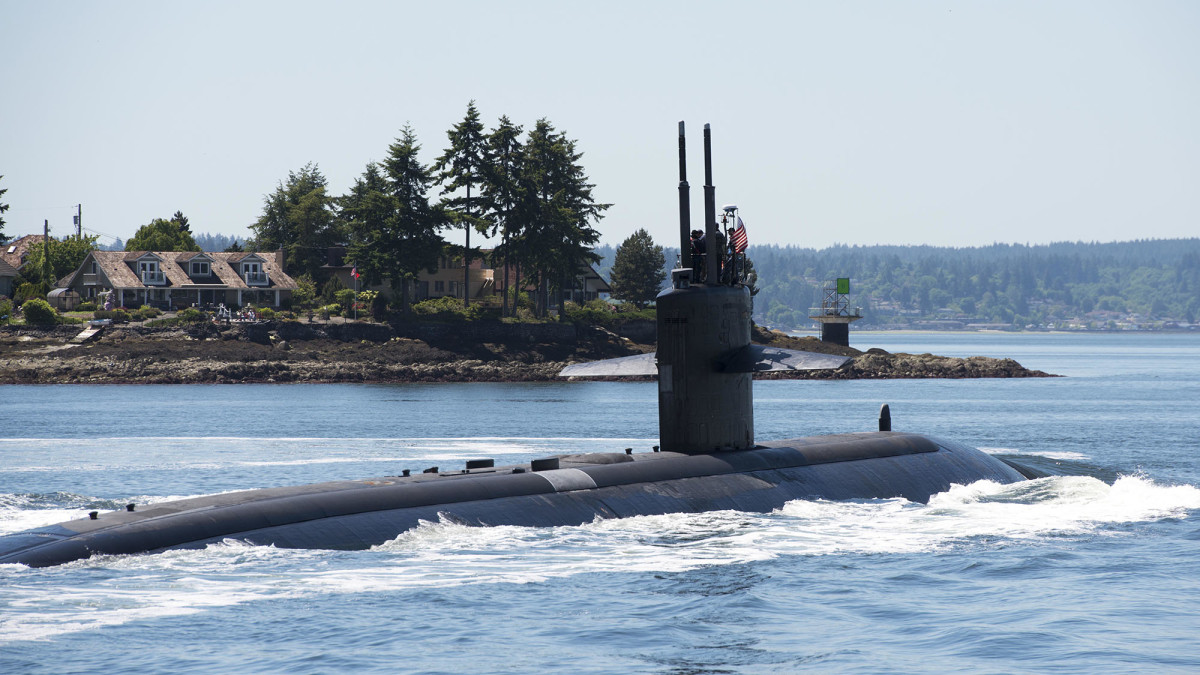 The Los Angeles-class fast-attack submarine USS Buffalo (SSN 715) transits the Puget Sound en route to Naval Base Kitsap-Bremerton to commence its inactivation process after 33 years of service. Commissioned November 5, 1983, Buffalo was the third ship of the United States Navy to be named for Buffalo, New York.