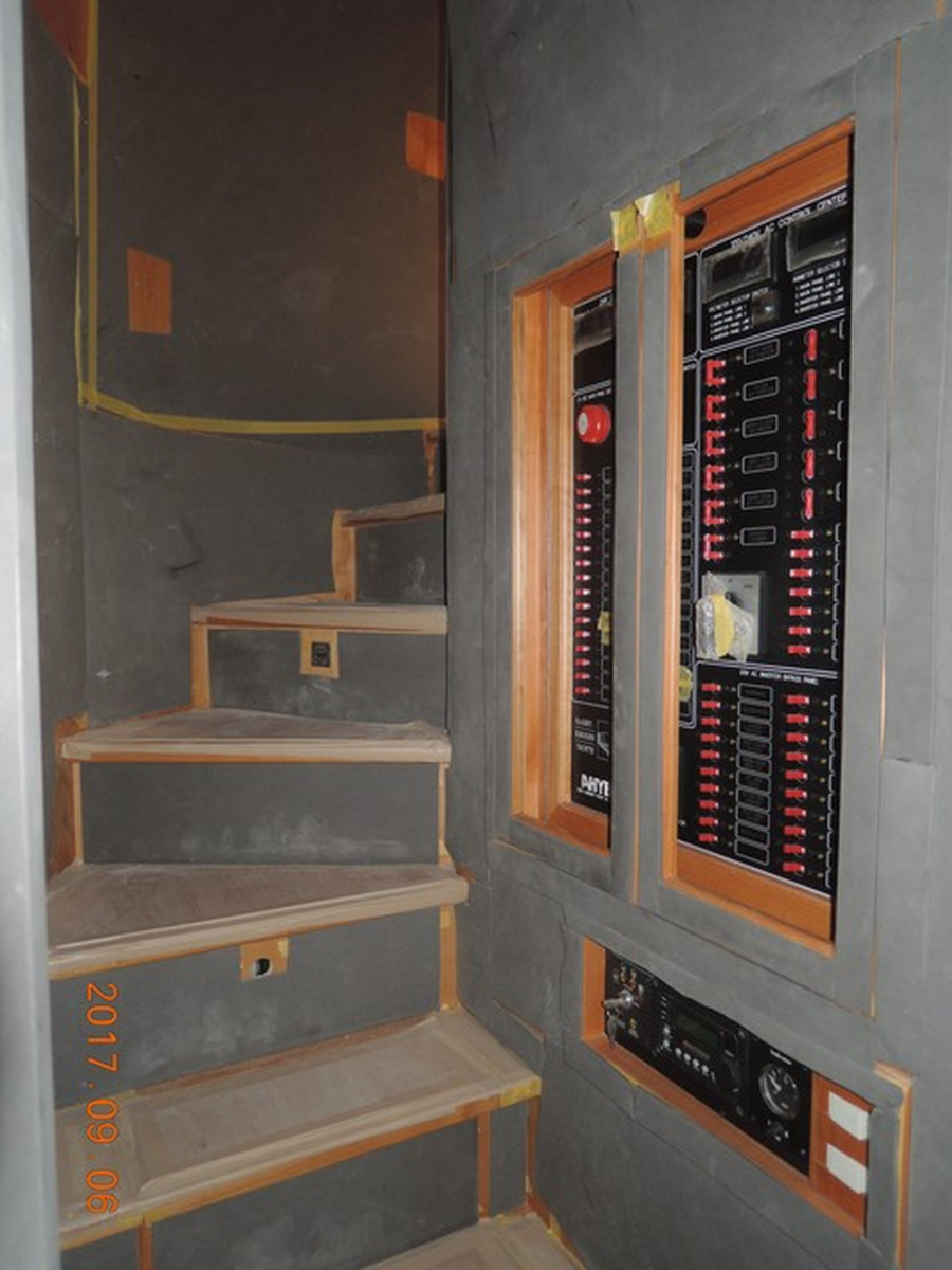 Easy to access and understand electrical panels in both 24VDC (left) and 120 & 240VAC (right)