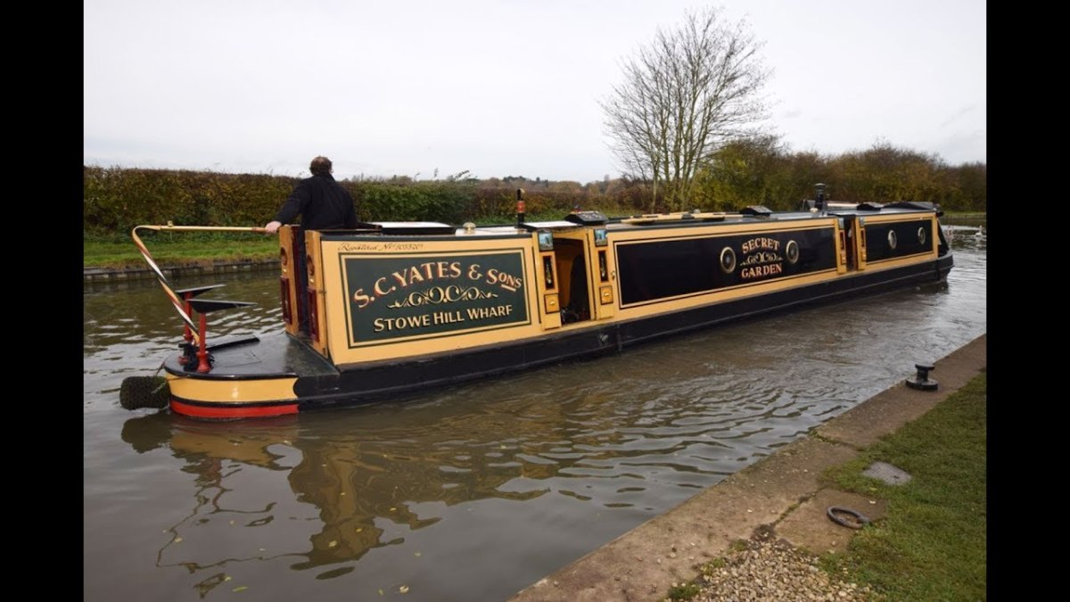 Fascinating: Take a 'Narrowboat' Tour (Video) - PassageMaker