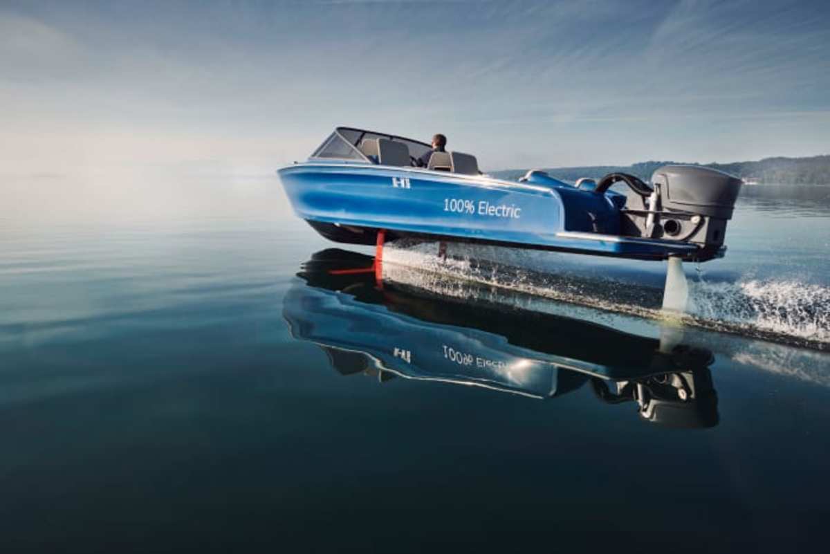 The world’s first fully electric foiling vessel utilizes Torqeedo’s Deep Blue 50i